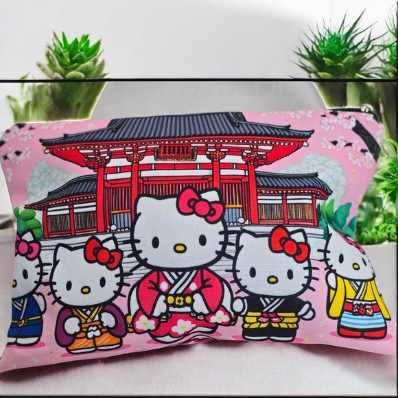 Hello Kitty Multicolor Kimono Make-Up Pouch/Organizing Pouch - Picture 2 of 6